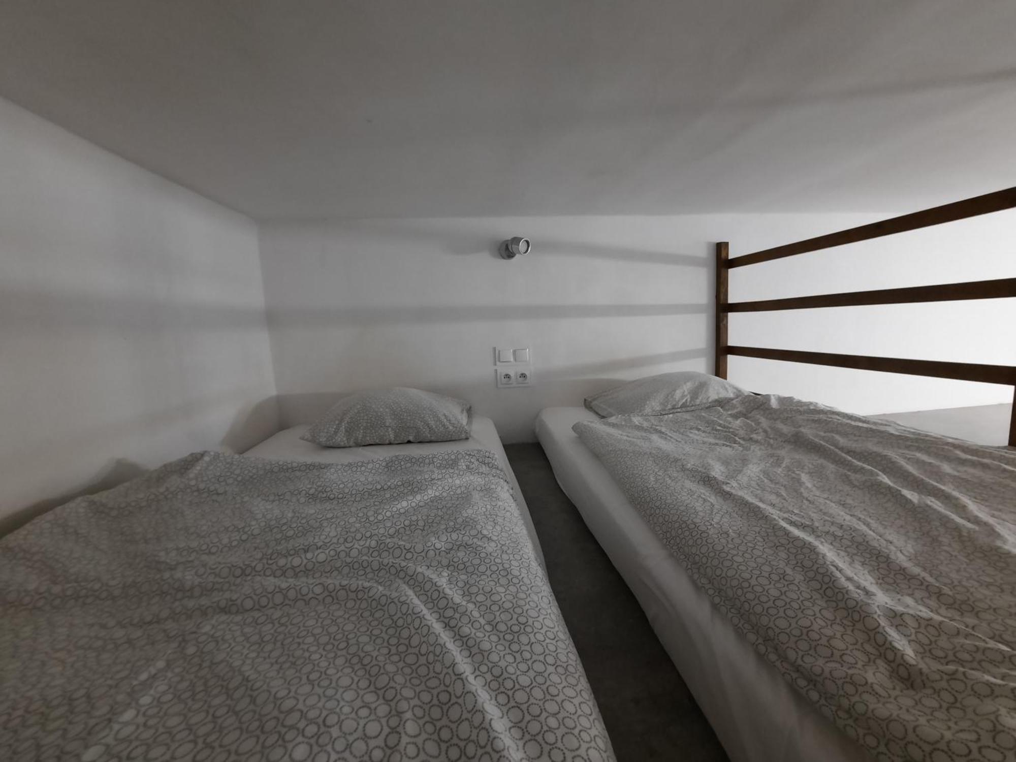 Lorf Hostel&Coffee Краків Екстер'єр фото