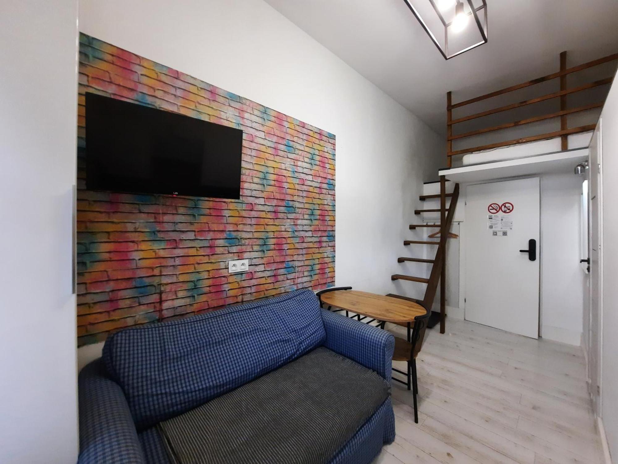 Lorf Hostel&Coffee Краків Екстер'єр фото
