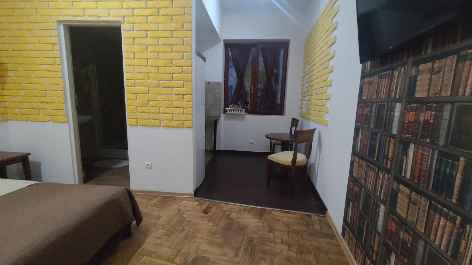 Lorf Hostel&Coffee Краків Екстер'єр фото