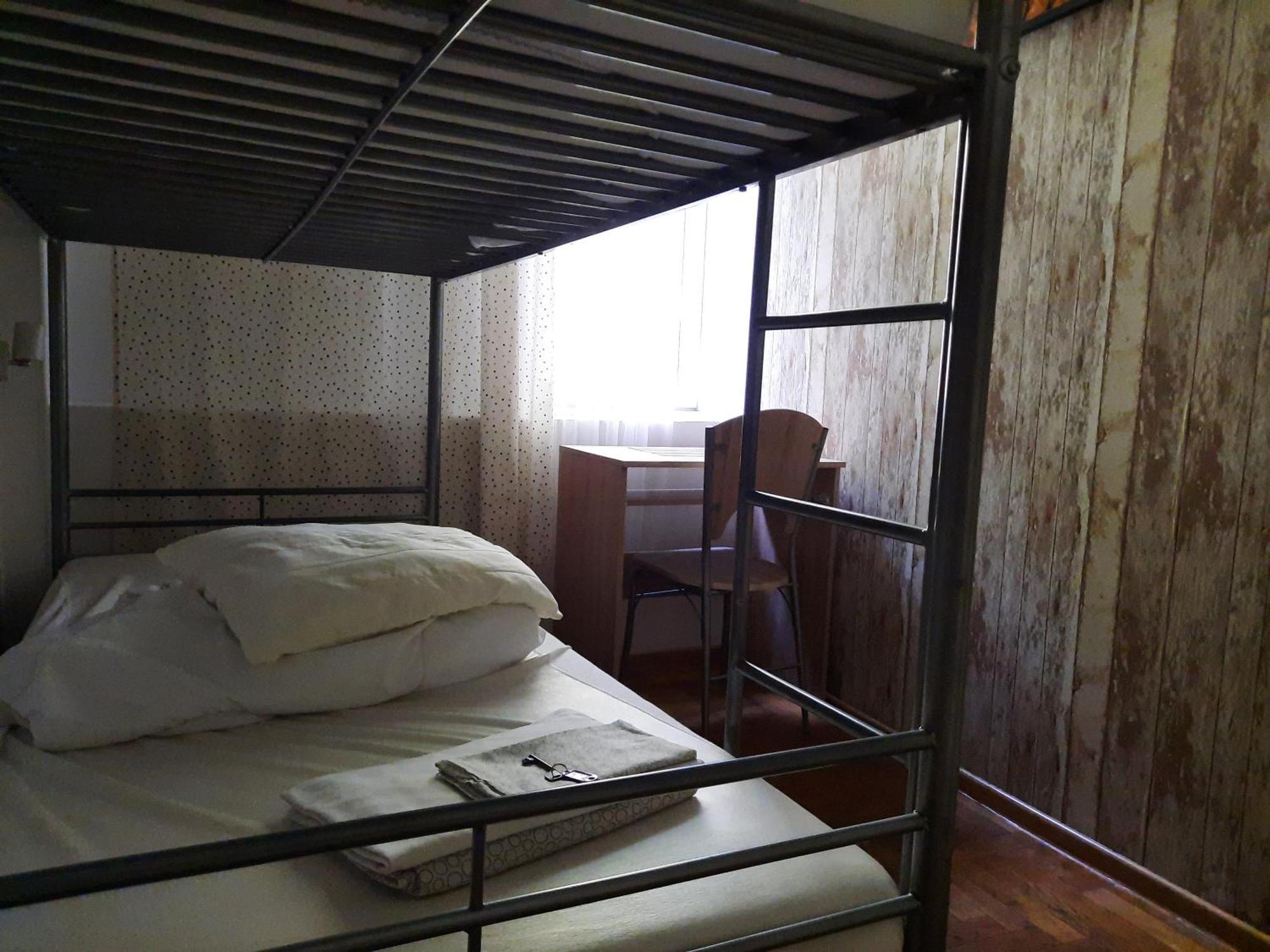 Lorf Hostel&Coffee Краків Екстер'єр фото