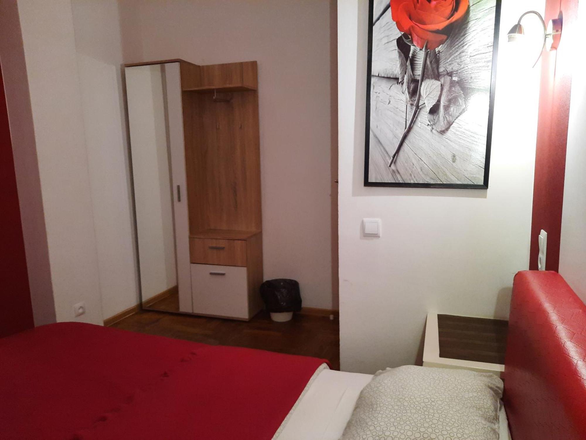 Lorf Hostel&Coffee Краків Екстер'єр фото
