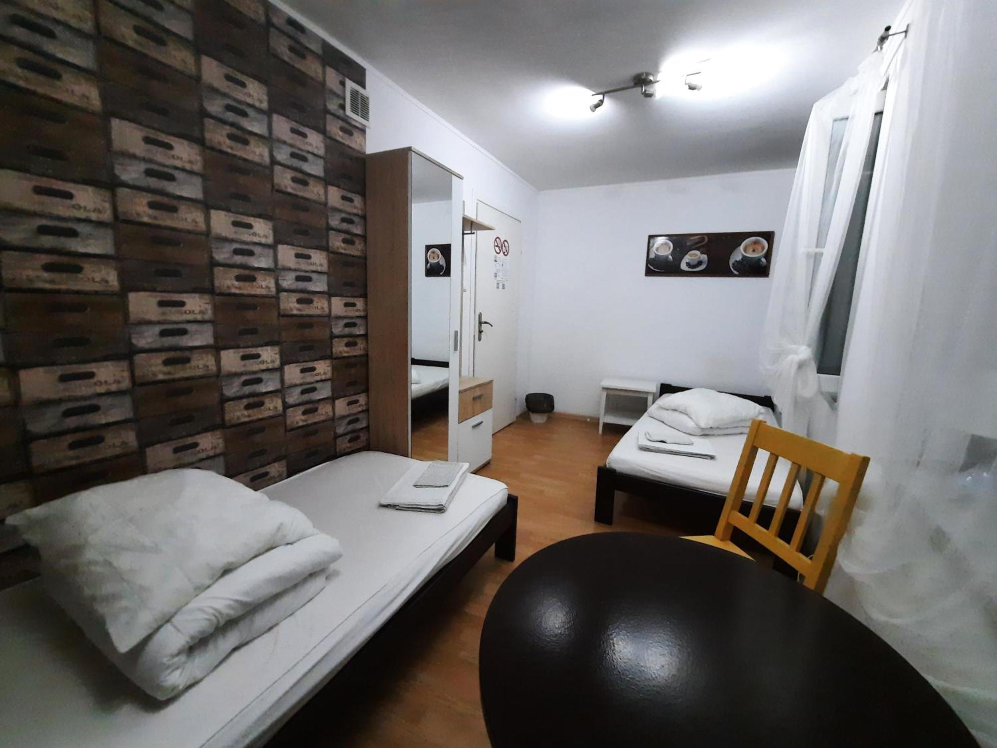 Lorf Hostel&Coffee Краків Екстер'єр фото